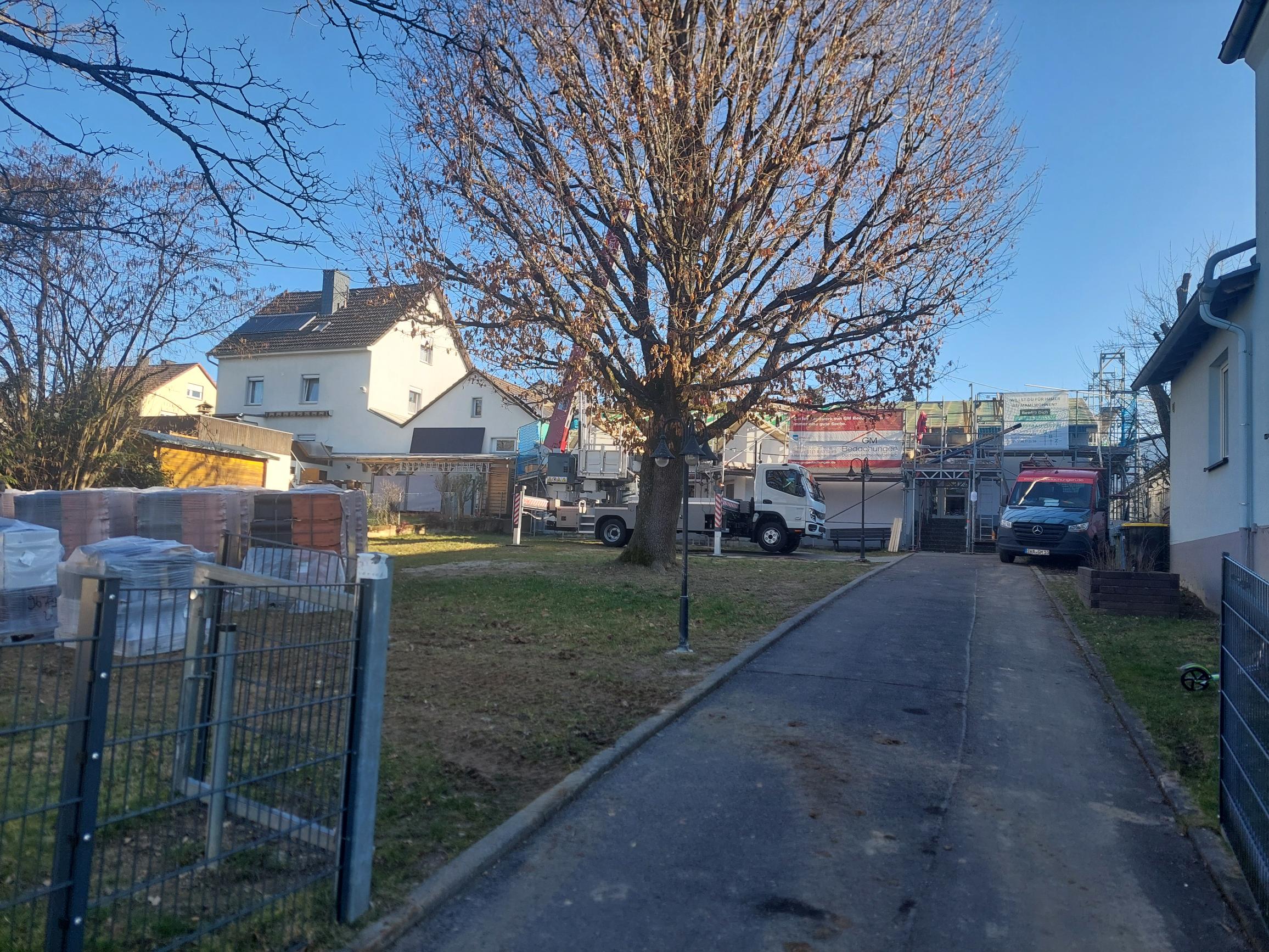 Neues Dach und mehr Energieeffizienz für die Kleinsten – Dach der Kita Waldems-Steinfischbach ist saniert