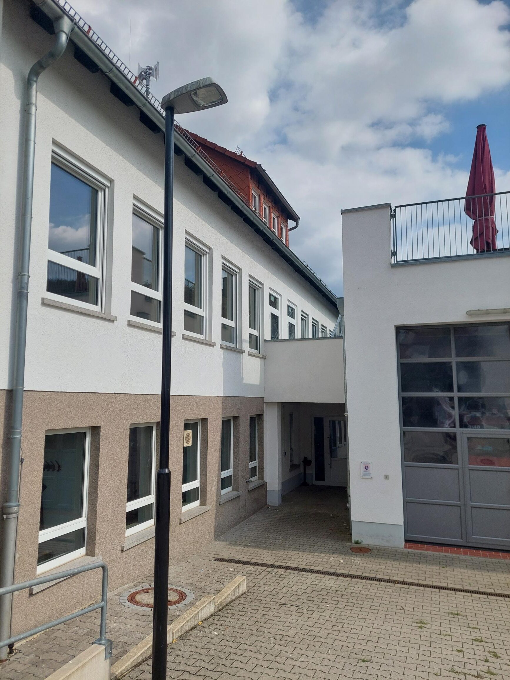 Neue Fenster und verbesserter Wärmeschutz in der Kita Waldems-Niederems